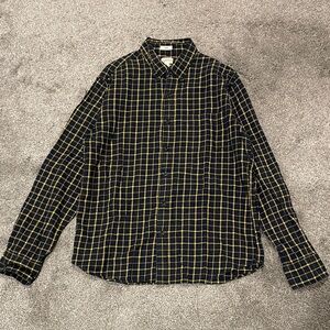 J.Crew Men's Lightweight Dark Blue  and Yellow Plaid Flannel Shirt